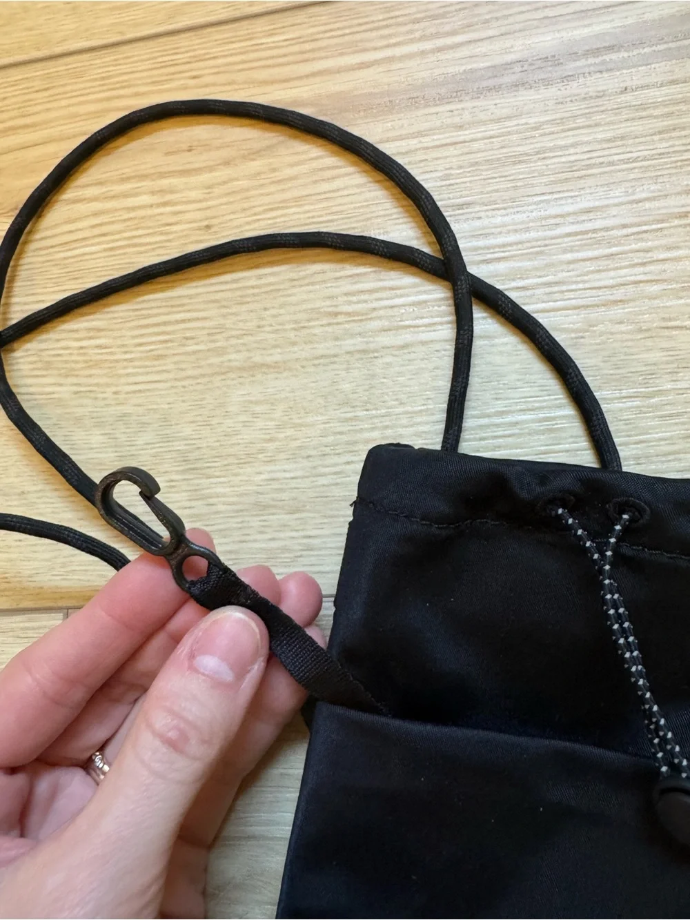 lululemon black crossbody wallet phone holder bag